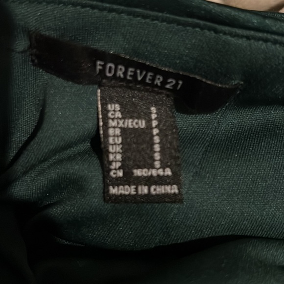 FOREVER 21 satin midi dress ✨ - Picture 4 of 11